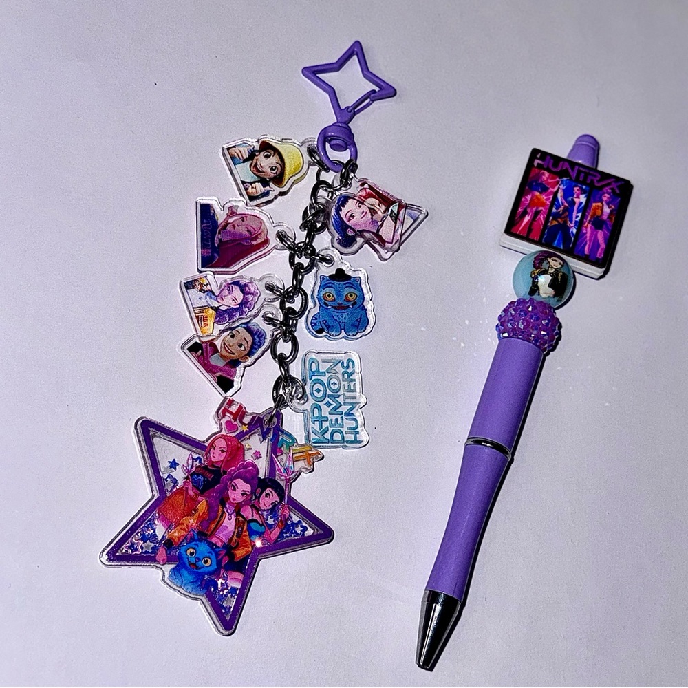 K-pop Demon Hunters Pen & Bag Charm Set